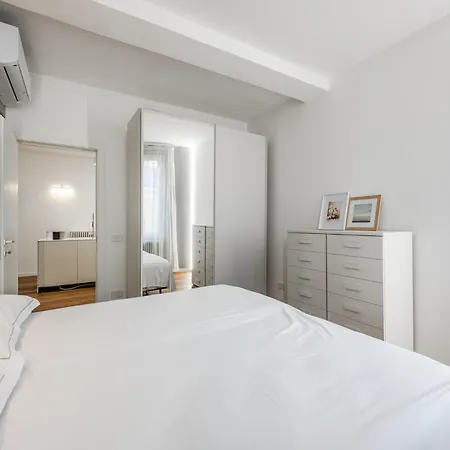 Emilia Academy מודנה