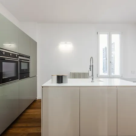 Appartement Emilia Academy