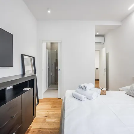 Apartamento Emilia Academy *